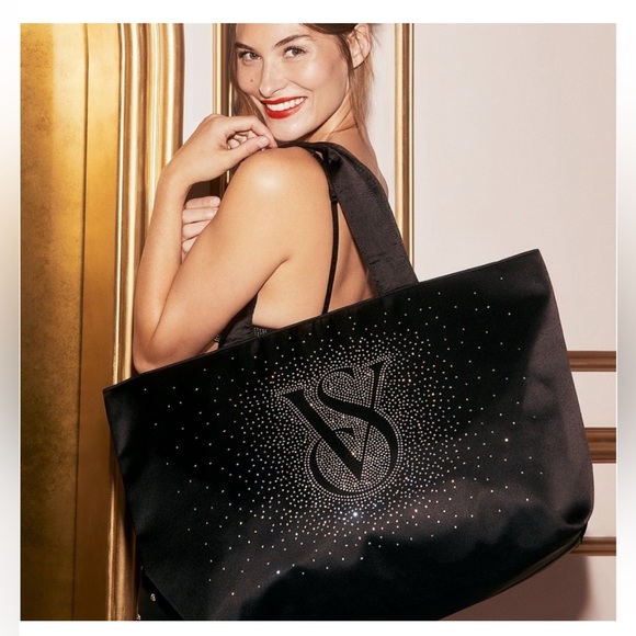 🆕NWT VICTORIAS SECRET SHINE TOTE🆕 Zip top closure 💎 rhinestones 👛 black bling - Picture 2 of 3